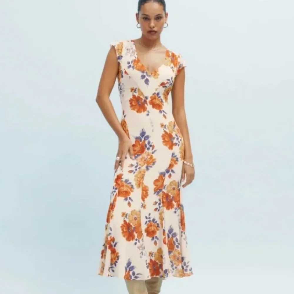 Reformation Baden Dress in Hari - Picture 2 of 12